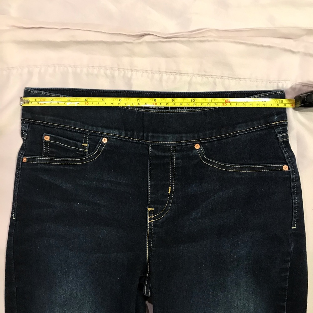 Levi’s Pull On Skinny Totally Shaping Jeans Sz 8 - Picture 4 of 10